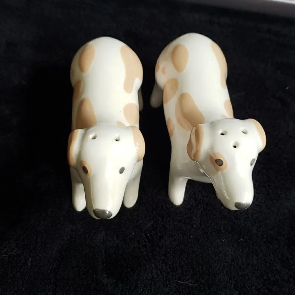 LAUREN CONRAD DOG SALT & PEPPER SHAKER SET - NEW WITHOUT BOX